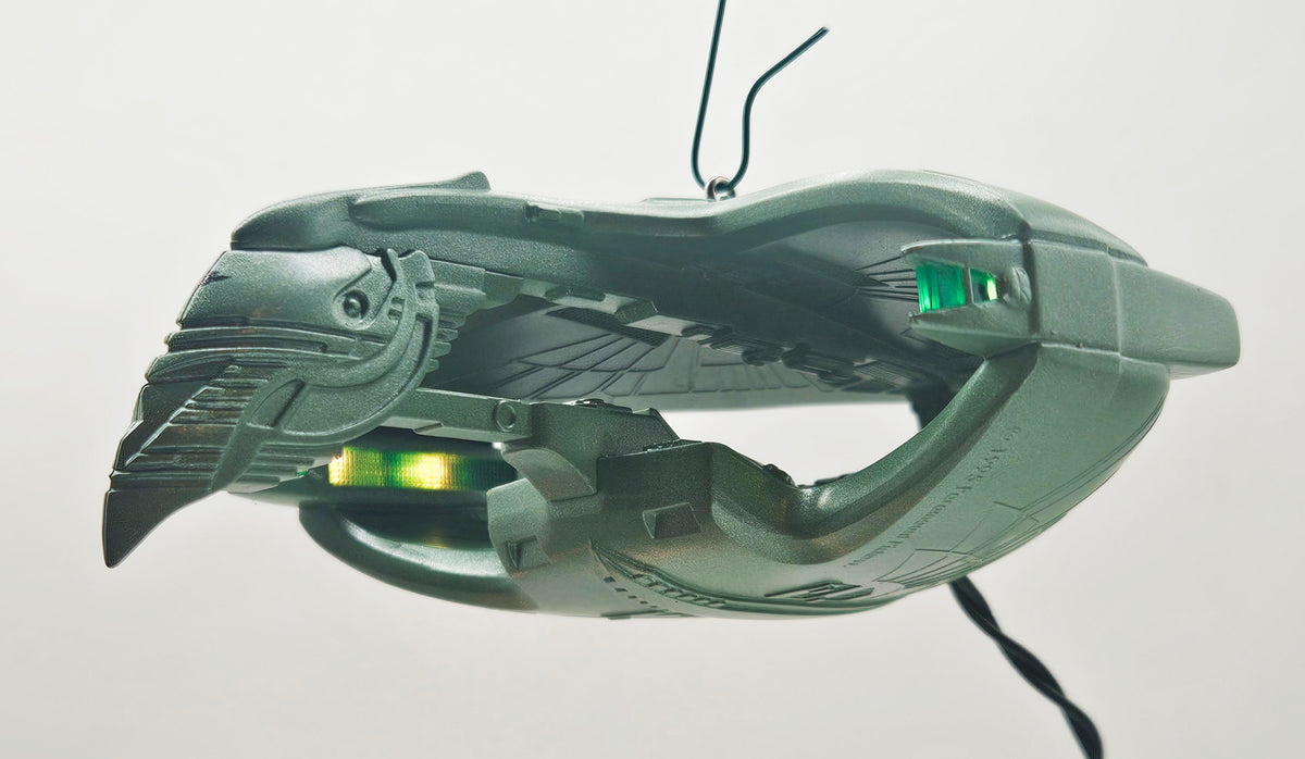 Hallmark Keepsake – “Star Trek Romulan Warbird” — ornament view