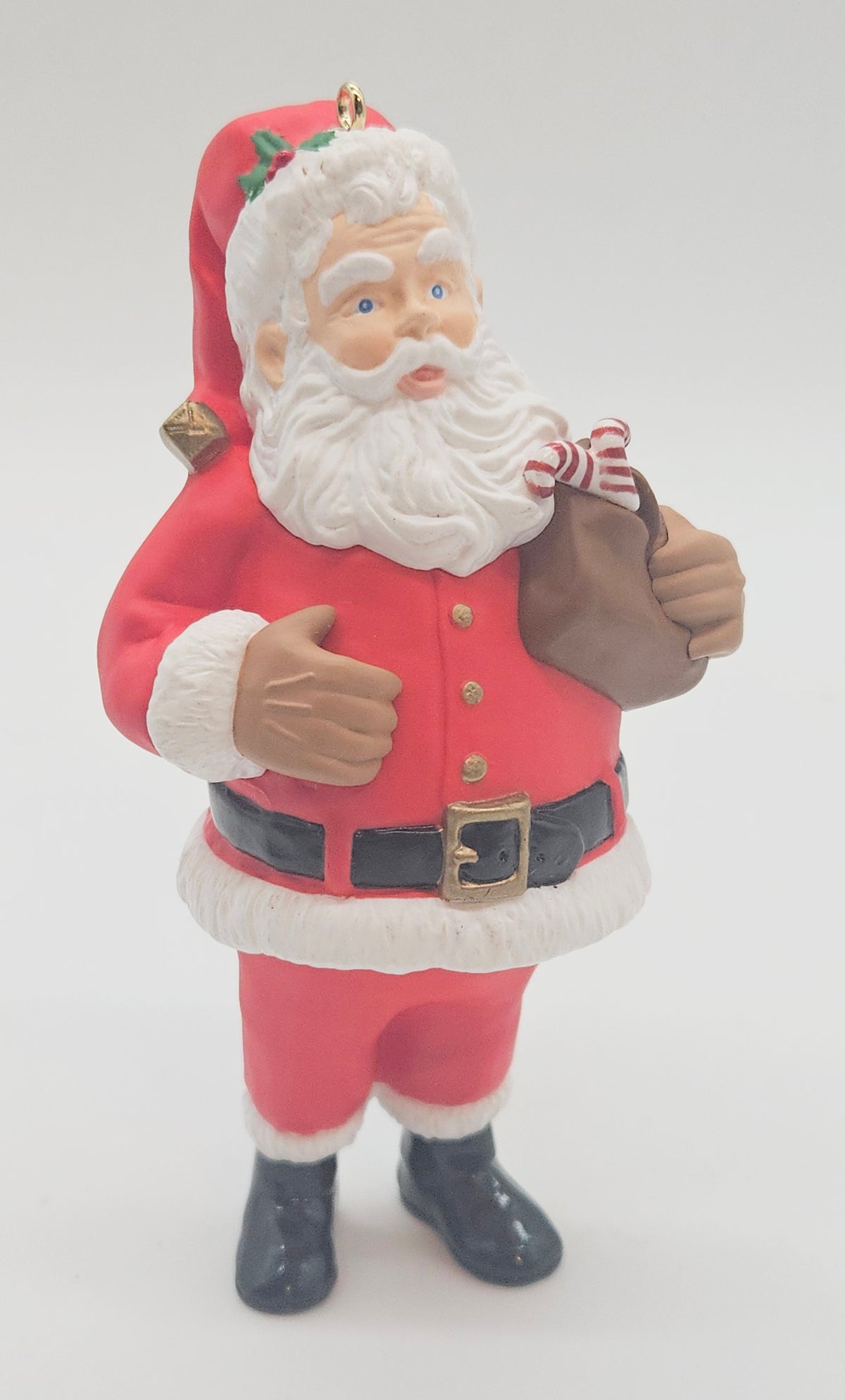 Hallmark Keepsake – “Club Santa” — ornament view