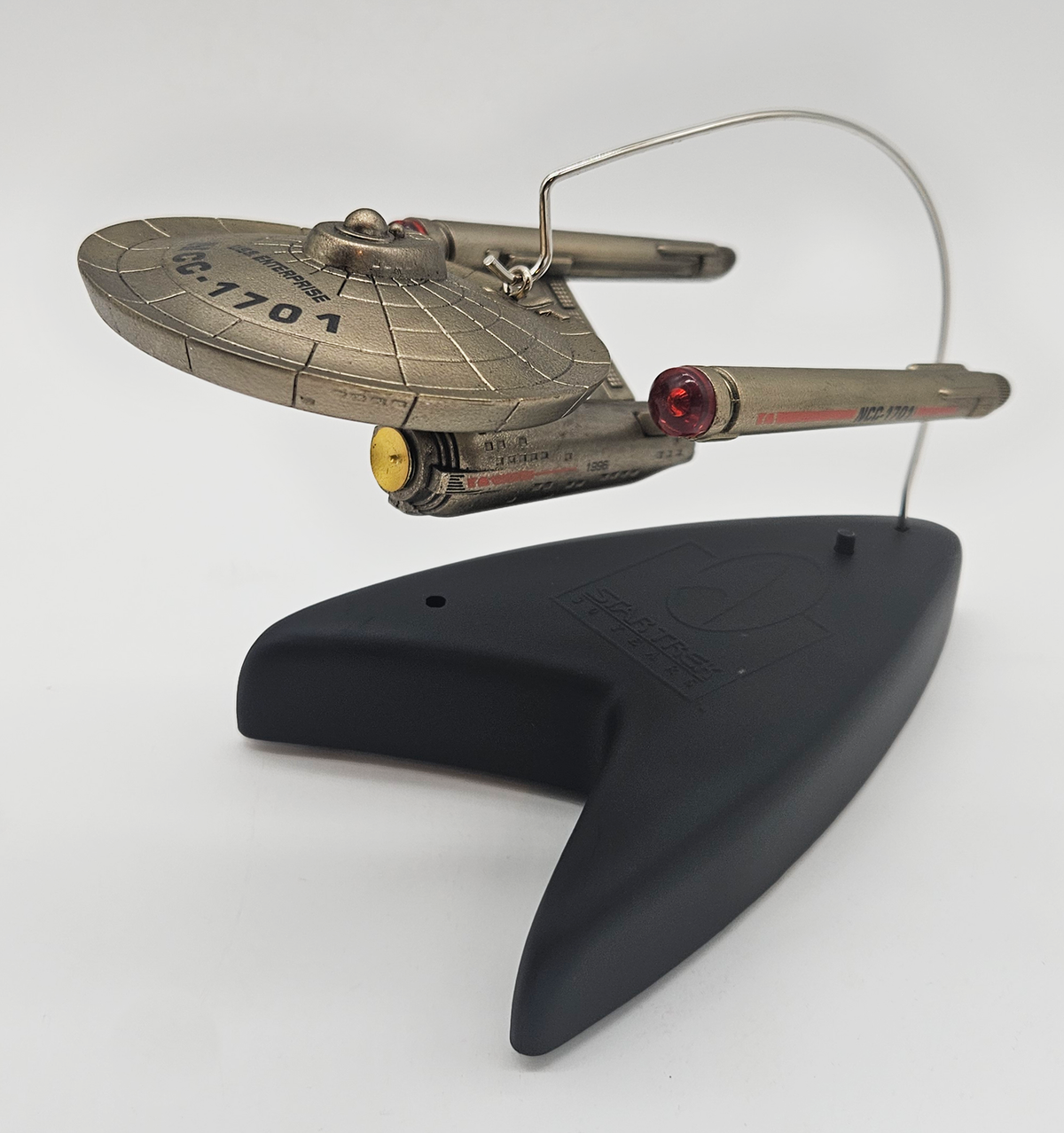 1996 Hallmark Keepsake 30 Years: Enterprise and Galileo – enterprise angle