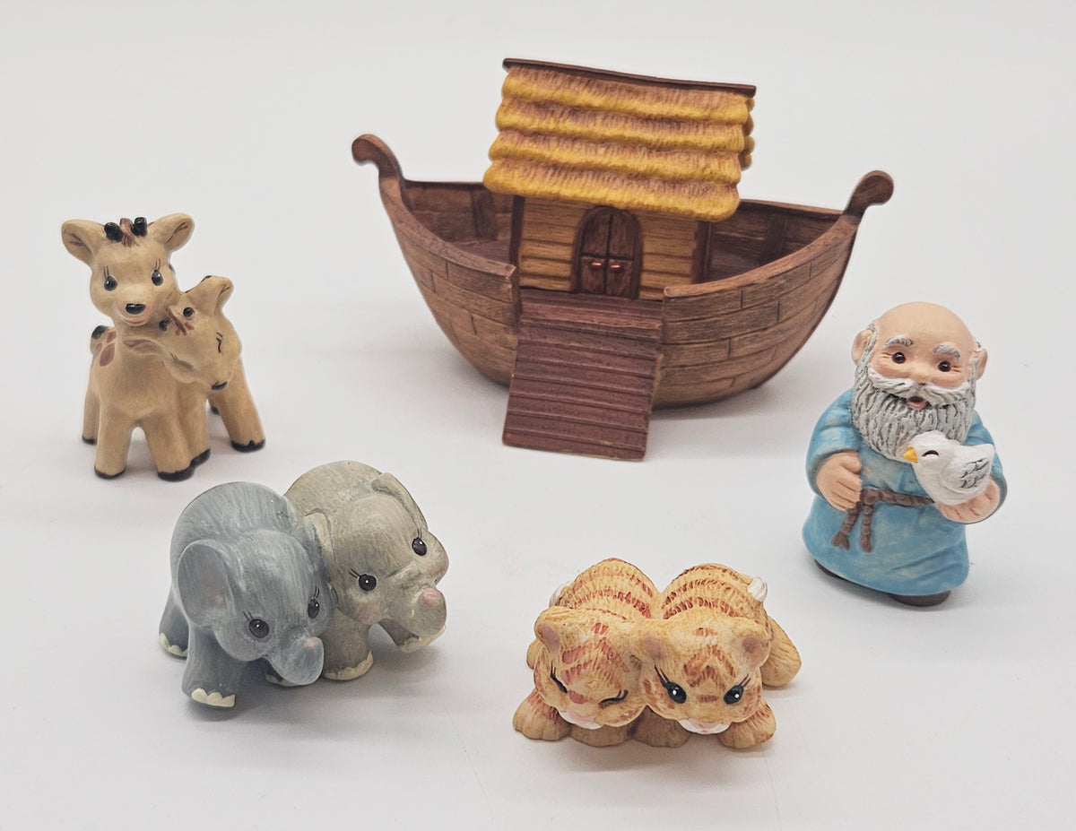 Hallmark Keepsake – “Merry Miniatures Noah and Friends” — ornament view
