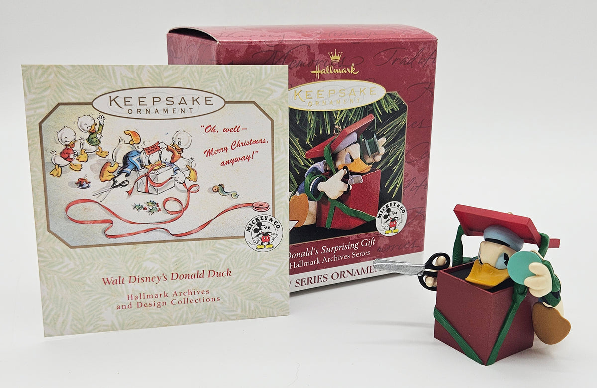 1997 Hallmark Keepsake Donald’s Surprising Gift (QXD4025) — with box memory card and product
