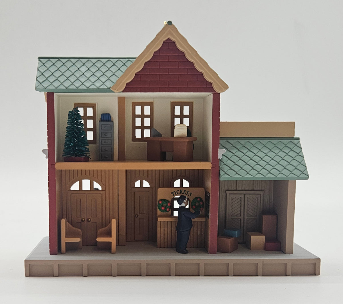 Hallmark Keepsake – “Hall's Station Anniversary” — ornament view