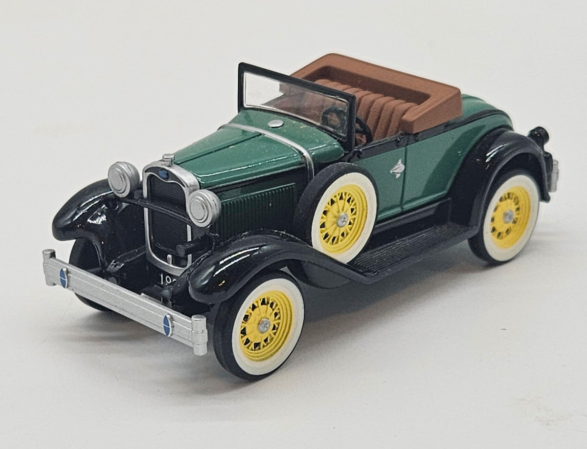 Hallmark Keepsake – “Vintage Roadsters 1931 Ford Model A Roadster” — ornament view