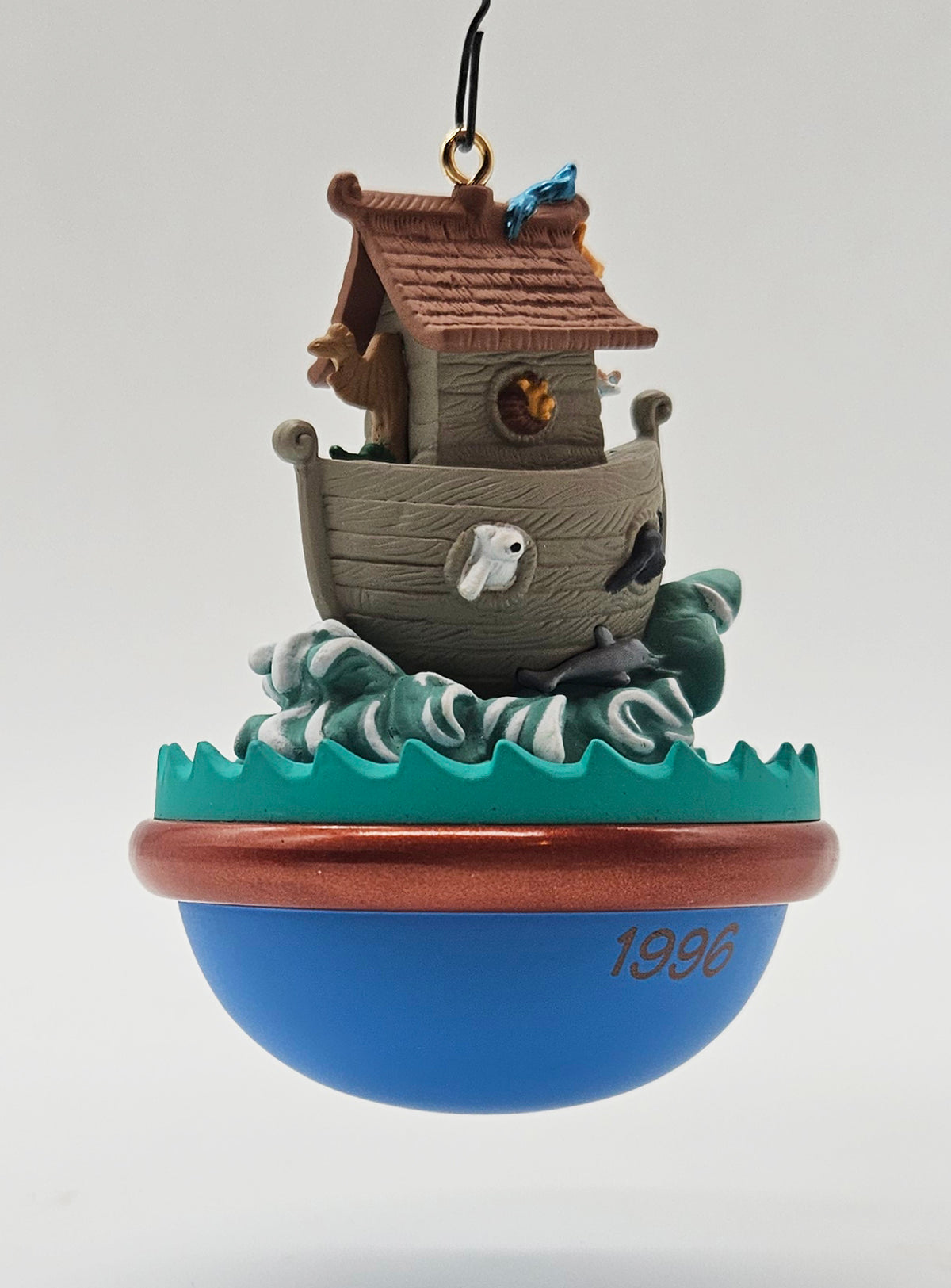 Hallmark Keepsake – “Noah's Ark” — ornament view