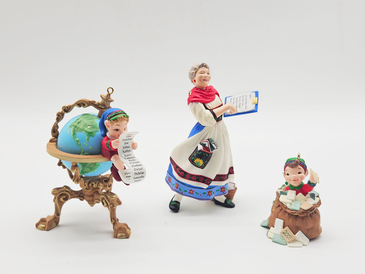 Hallmark Keepsake – “Lettera Globus Mrs. Claus” — ornament view