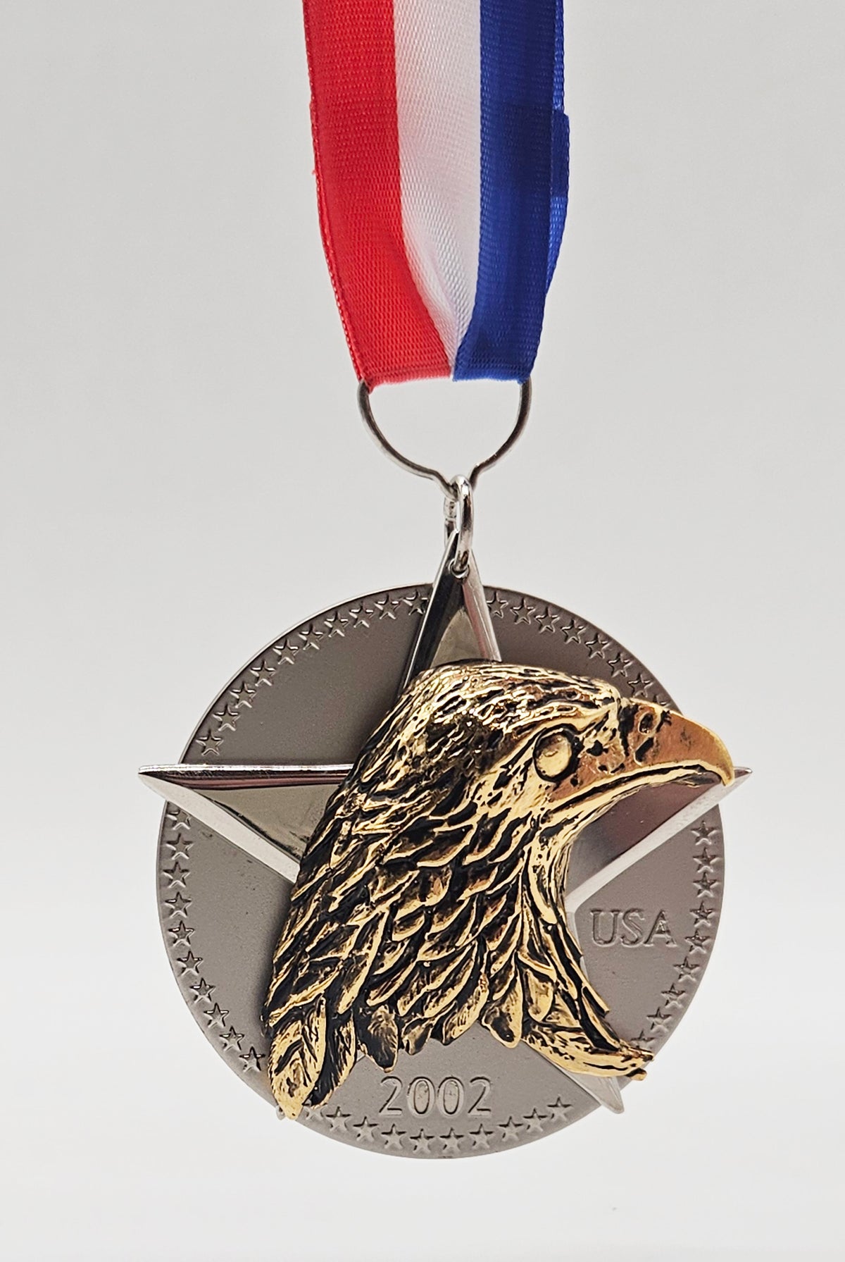Hallmark Keepsake – “Medal for America” — ornament view