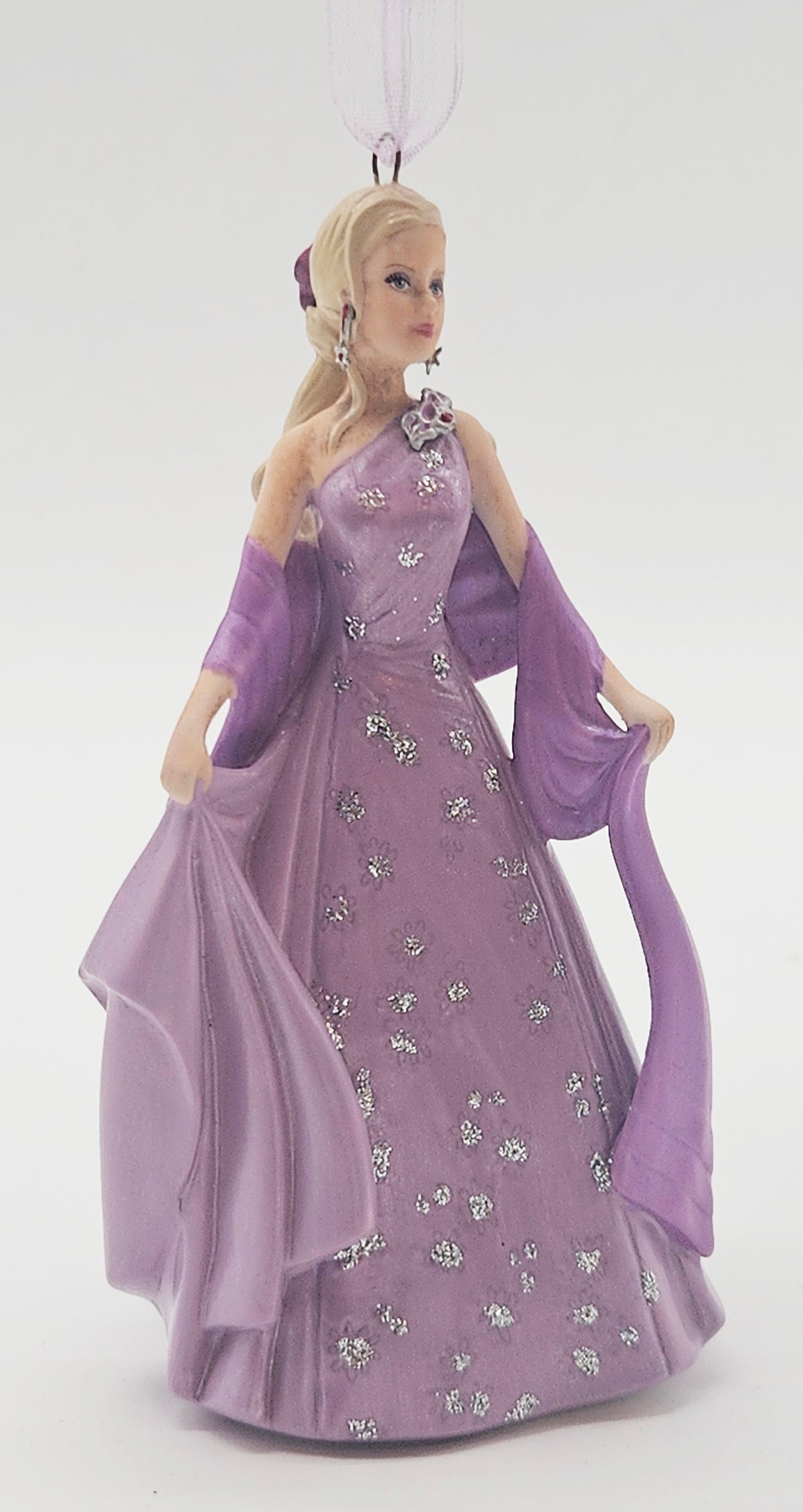 Hallmark Keepsake – “Club Barbie 2003” – Damaged — ornament view
