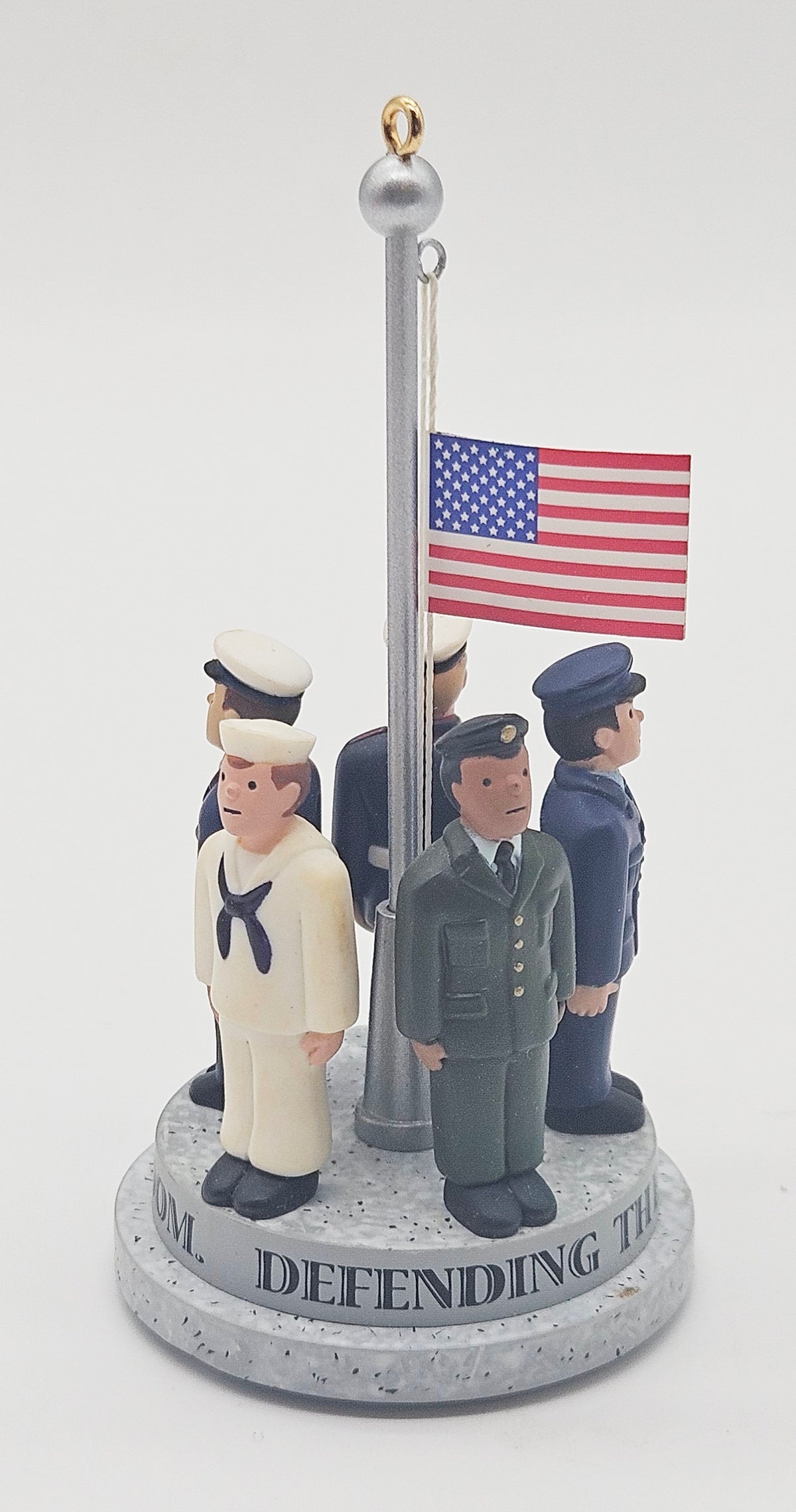 Hallmark Keepsake – “Defending the Flag” — ornament view