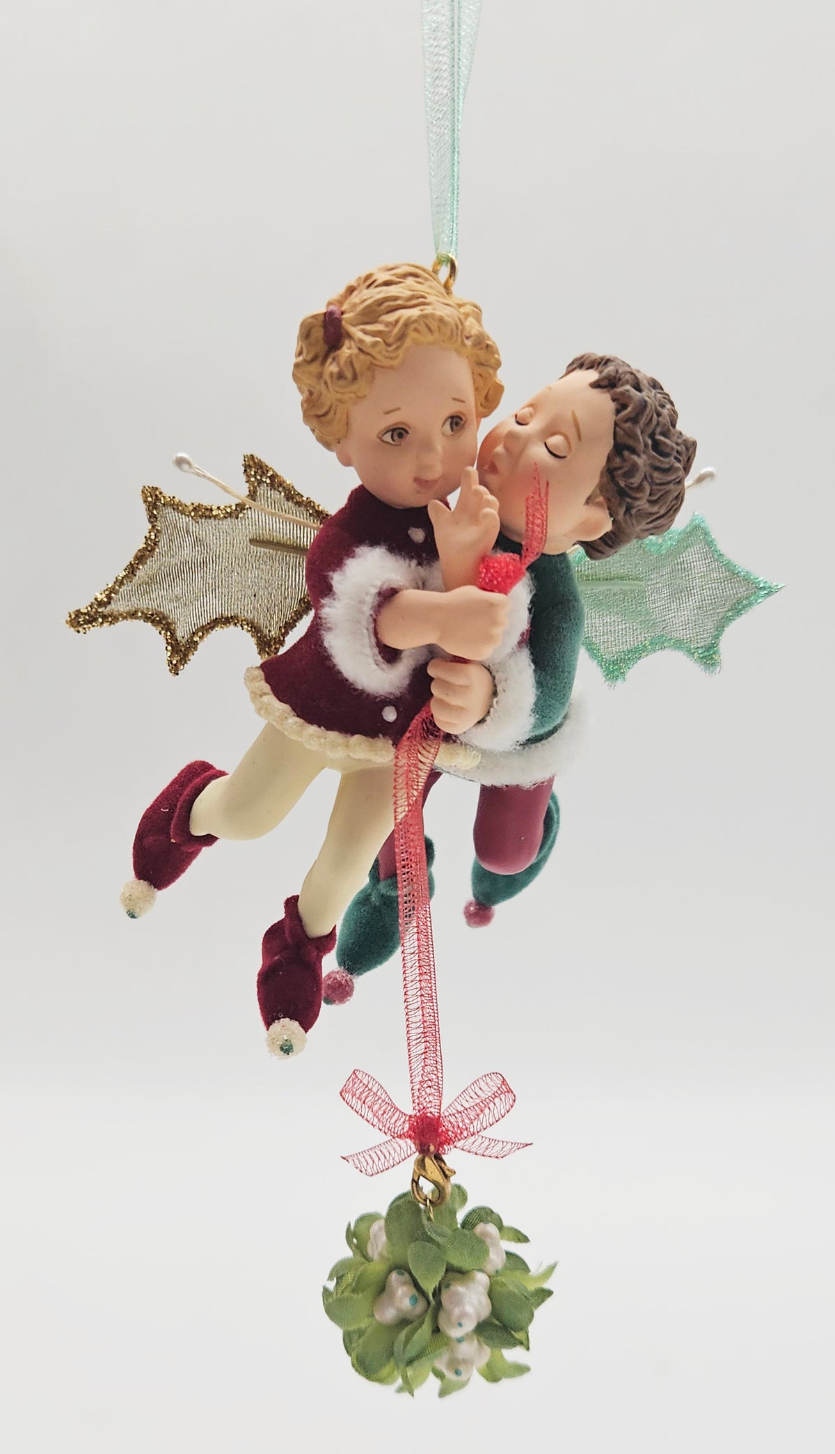 Hallmark Keepsake – “Mistletot Faeries” — ornament view