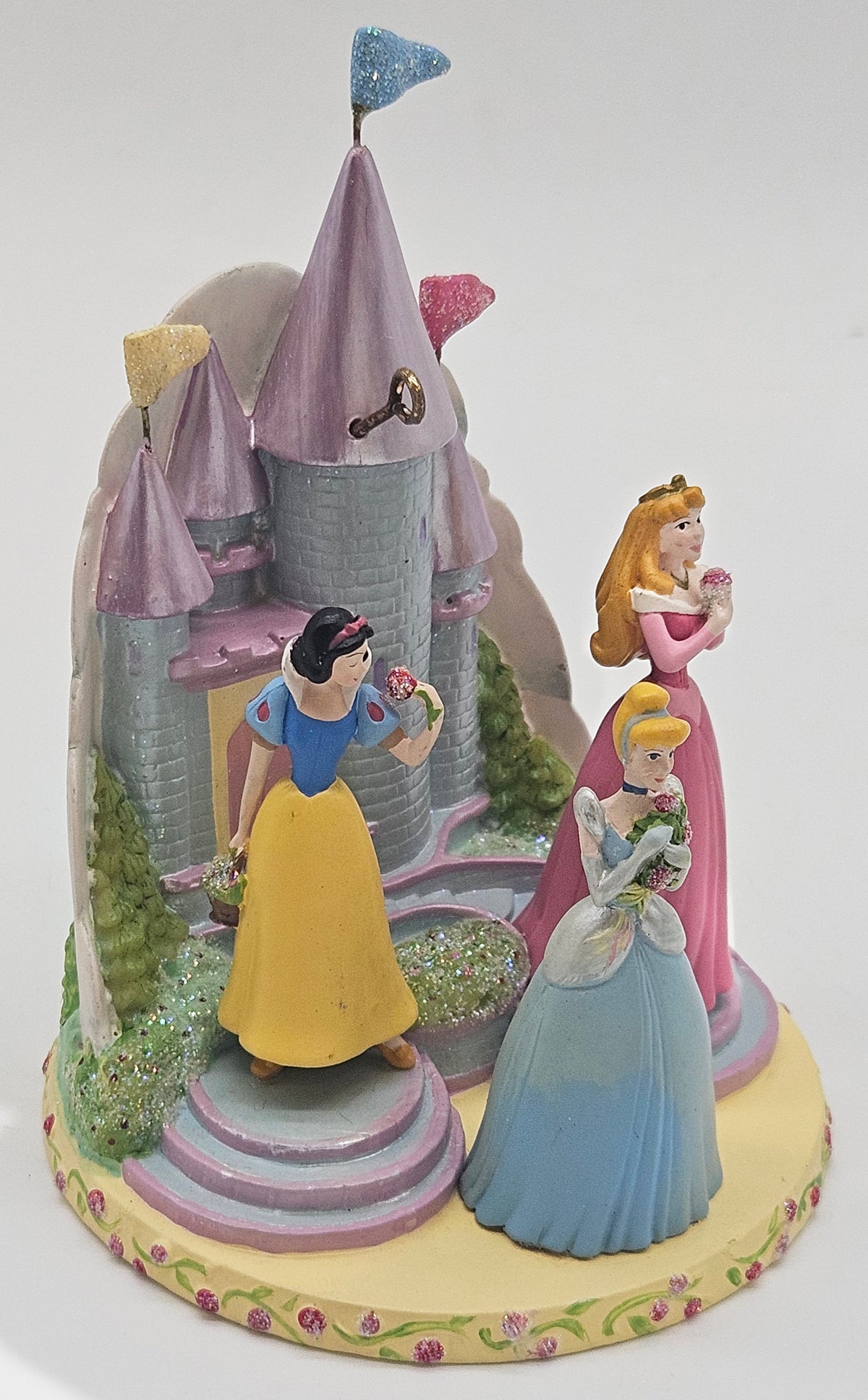 Hallmark Keepsake – “Disney Three Beautiful Princesses” — ornament view