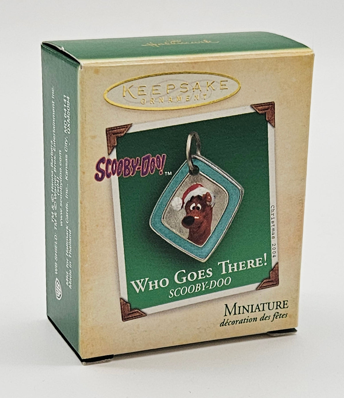 2004 Hallmark Keepsake Who Goes There! – box