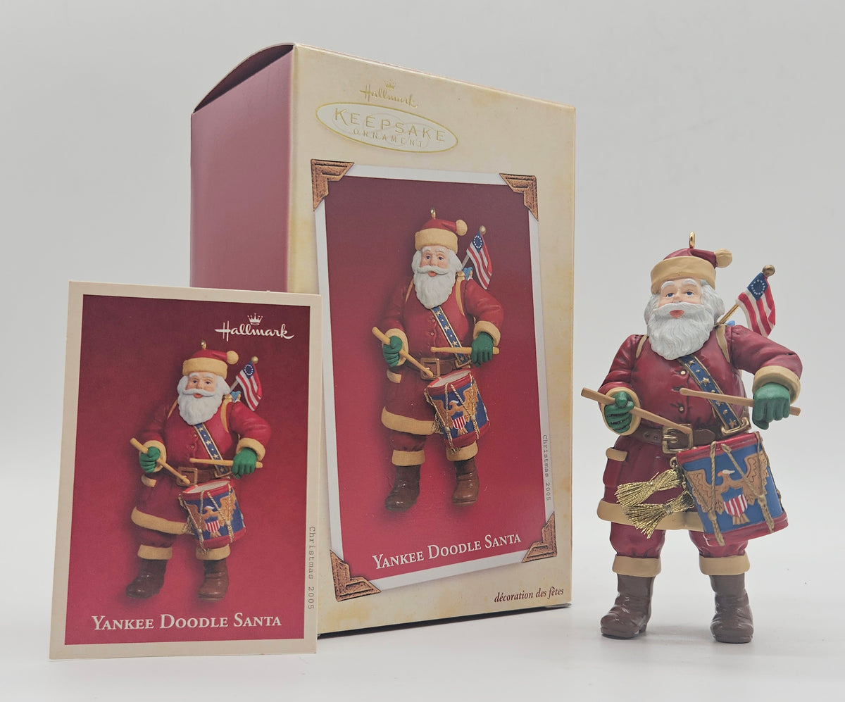 2005 Hallmark Keepsake Yankee Doodle Santa – with box and memory card