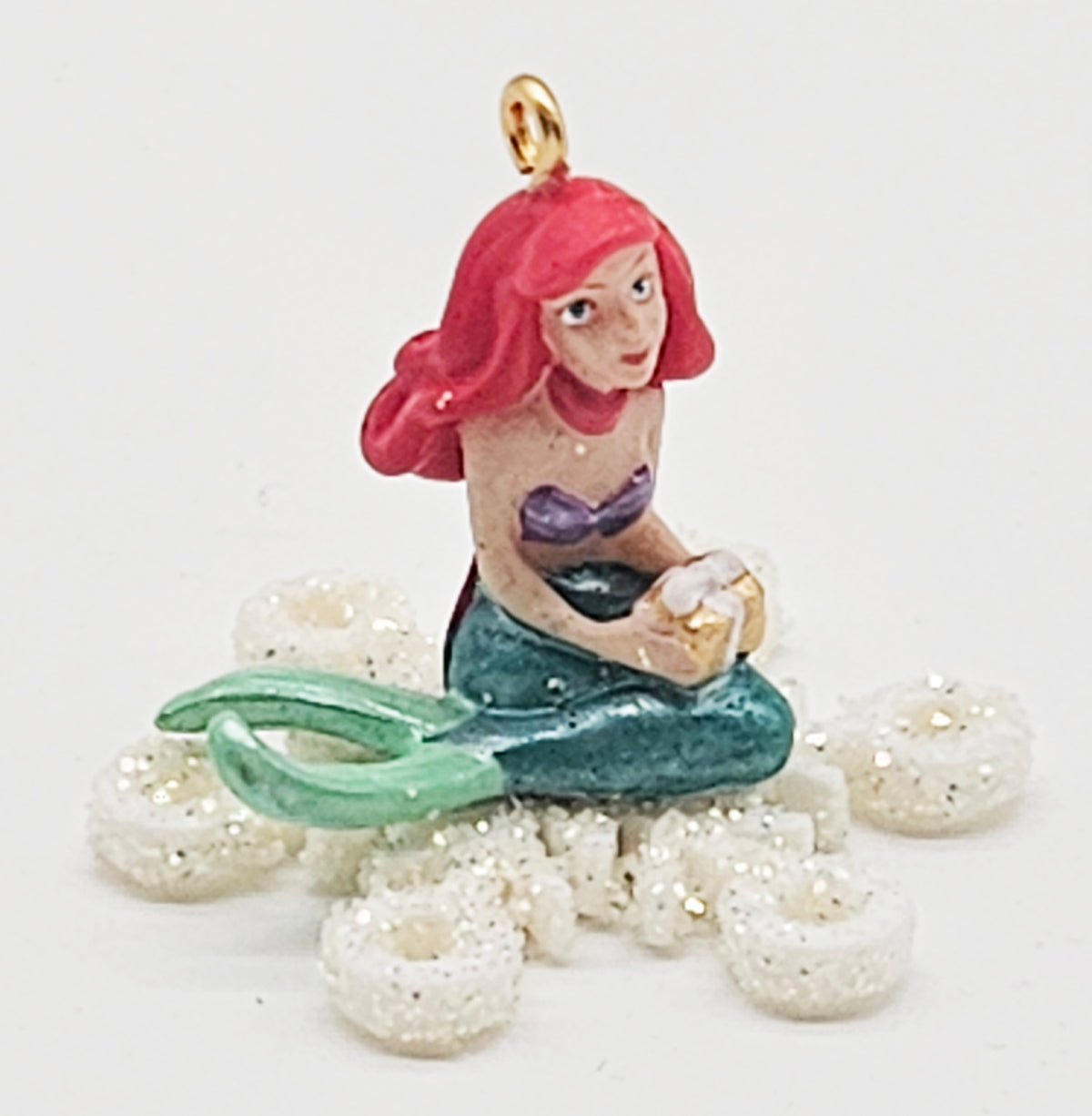 Hallmark Keepsake – “Disney Snowflake Miniatures” — ornament view