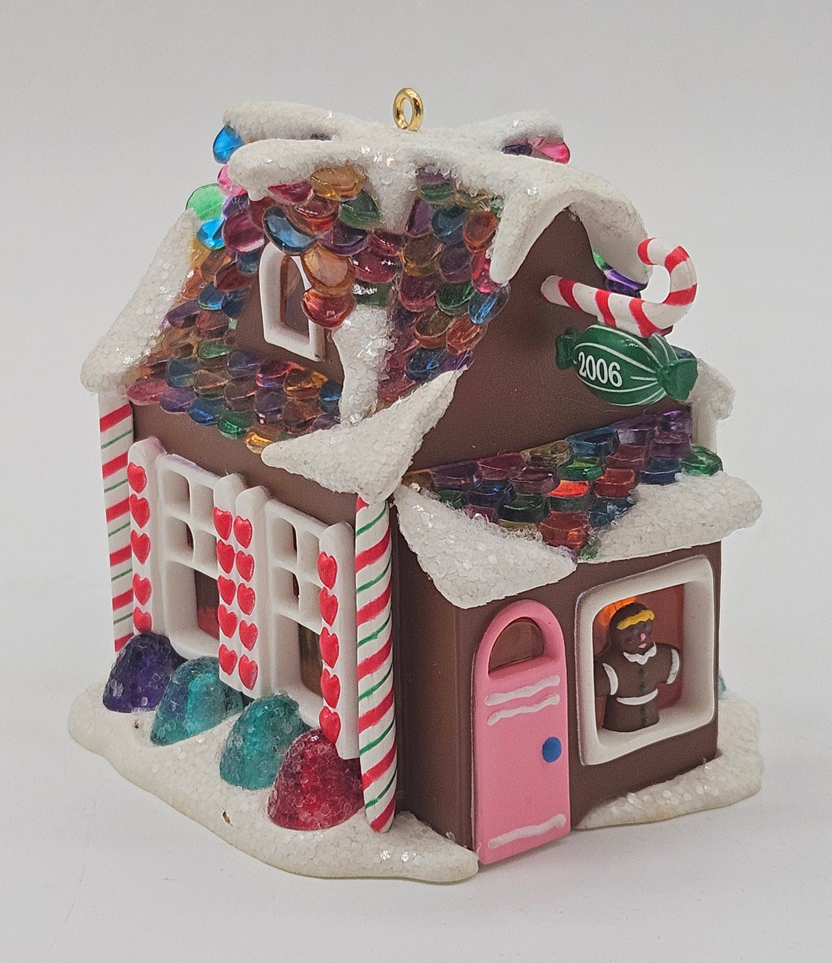 Hallmark Keepsake – “Noelville Sweet Shop” — ornament view