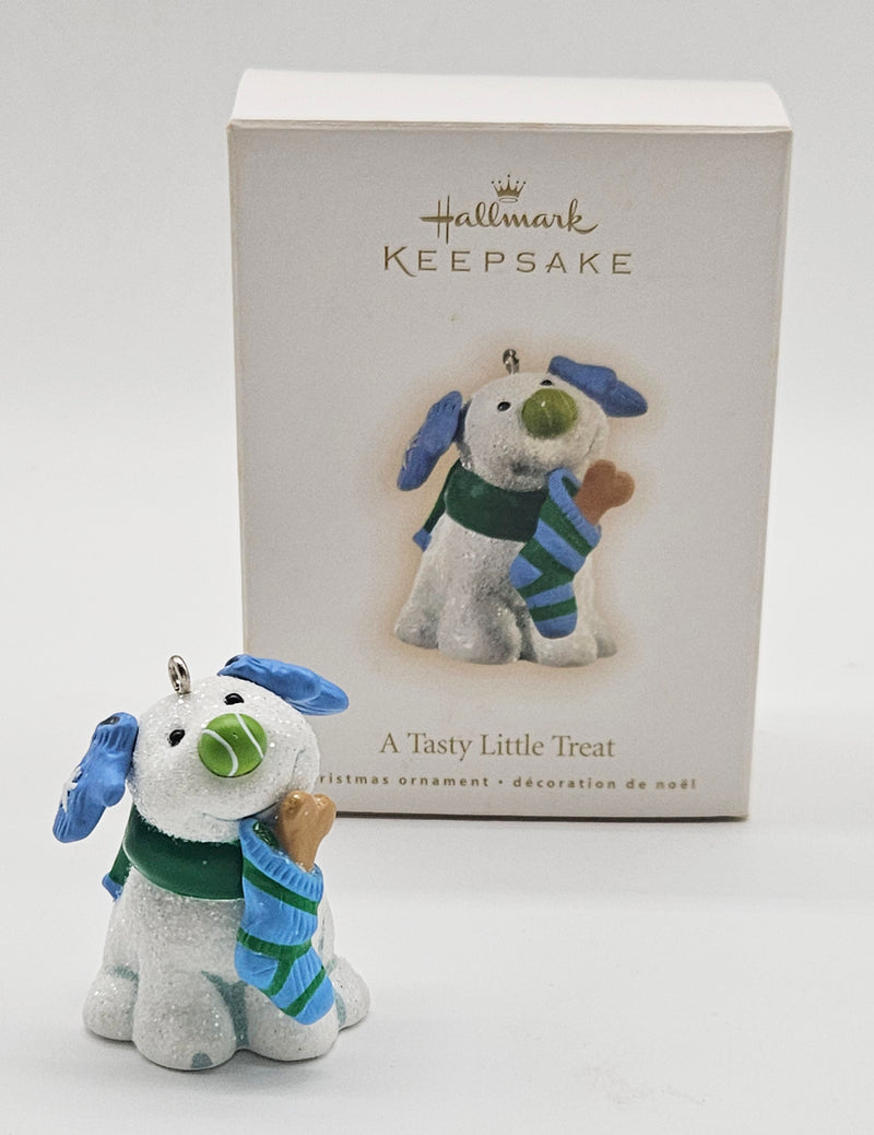 2009 Hallmark Keepsake A Tasty Little Treat – with box