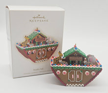 Load image into Gallery viewer, 2009 Noah's Ark — ornament and retail box
