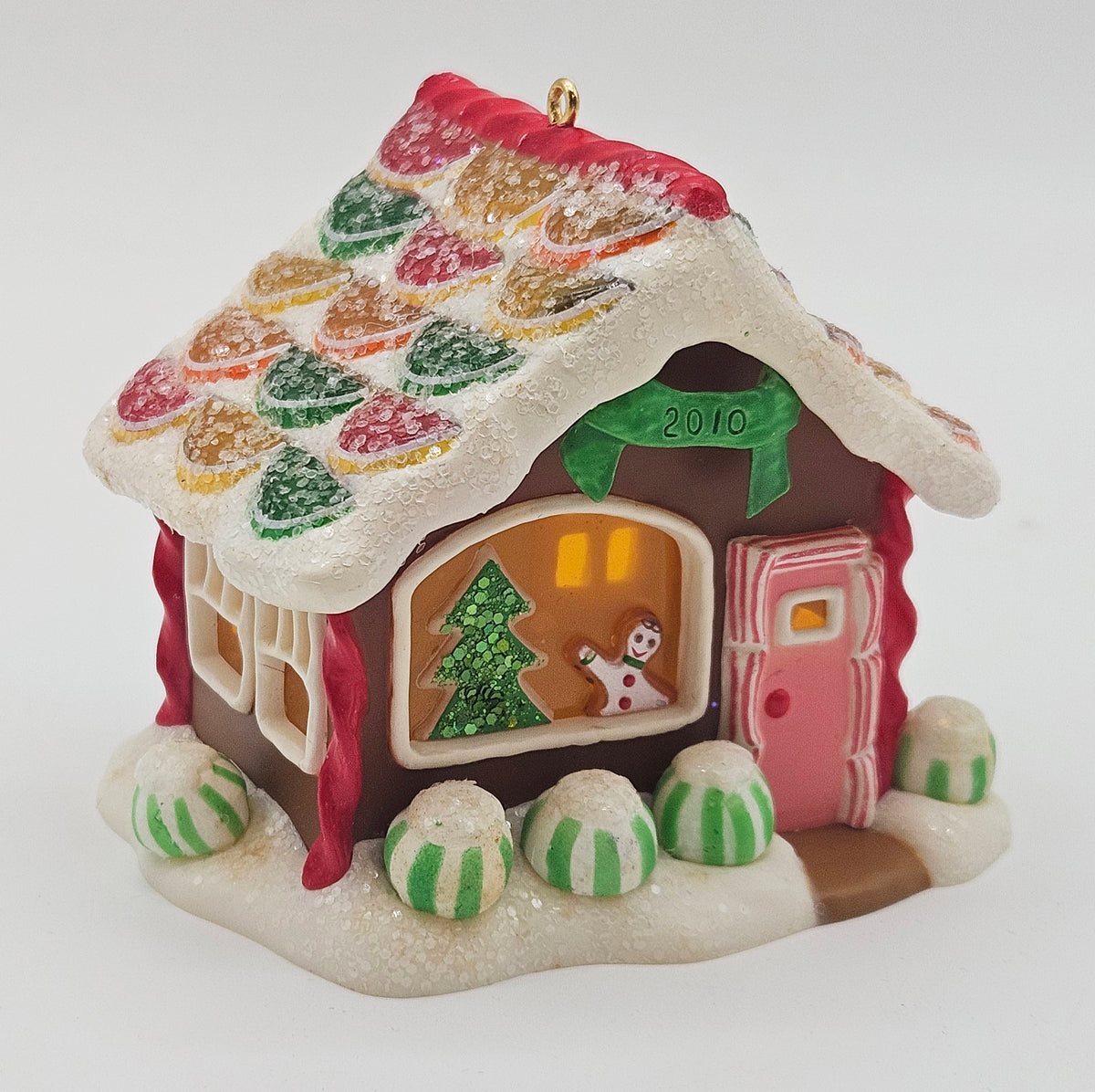 Hallmark Keepsake – “Noelville Lollipop Street” — ornament view