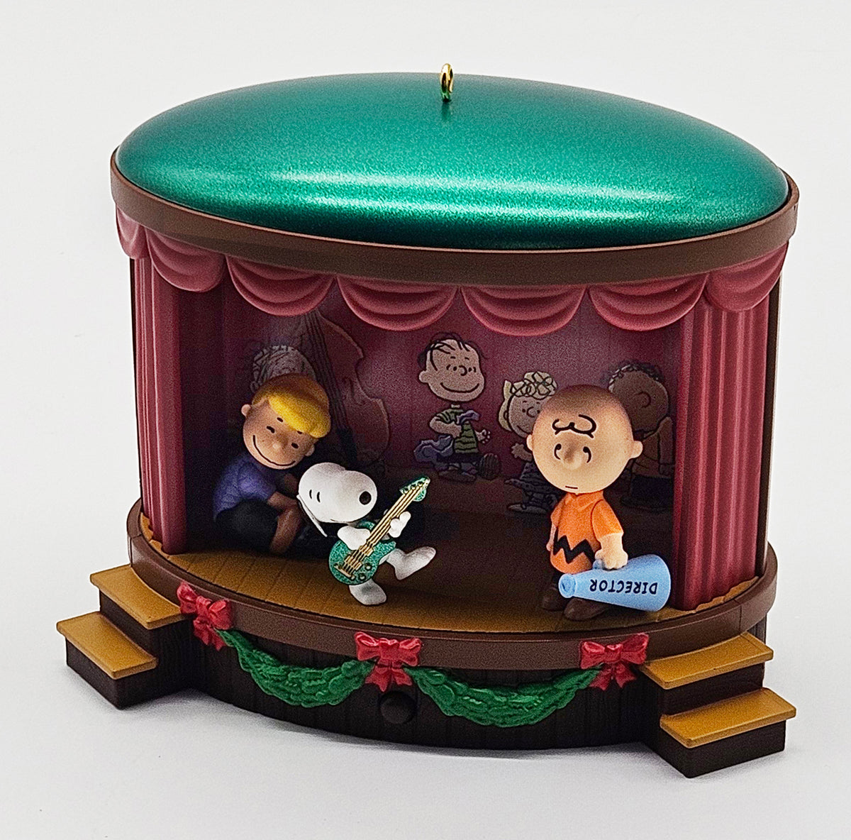 Hallmark Keepsake – “Peanuts Onstage Antics” — ornament view