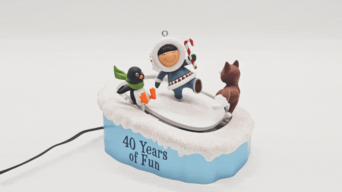 Hallmark Keepsake – “Frosty Friends 40 Years of Fun” — ornament view