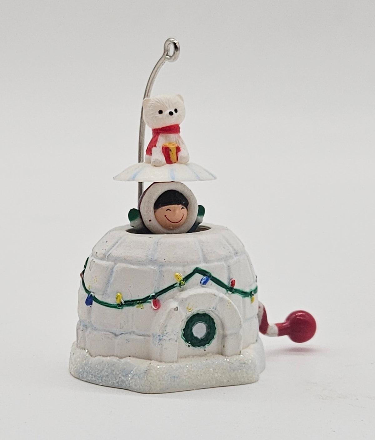 Hallmark Keepsake – “Frosty Friends Frosty Surprise” — ornament view