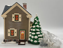 Load image into Gallery viewer, Retired Dept 56- Snow Village Bucks County &quot;Country Quilts and Pies&quot; 
