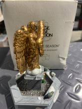 Load image into Gallery viewer, Dept 56- Christmas in the City "Spirit of the Season" accessory - see note
