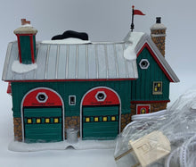 Load image into Gallery viewer, Department 56- North Pole Series &quot;Cars Holiday Detail Shop&quot;
