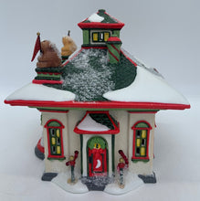 Load image into Gallery viewer, Retired Department 56- North Pole Series &quot;North Pole Snuffles Luv-A-Hug Center&quot;
