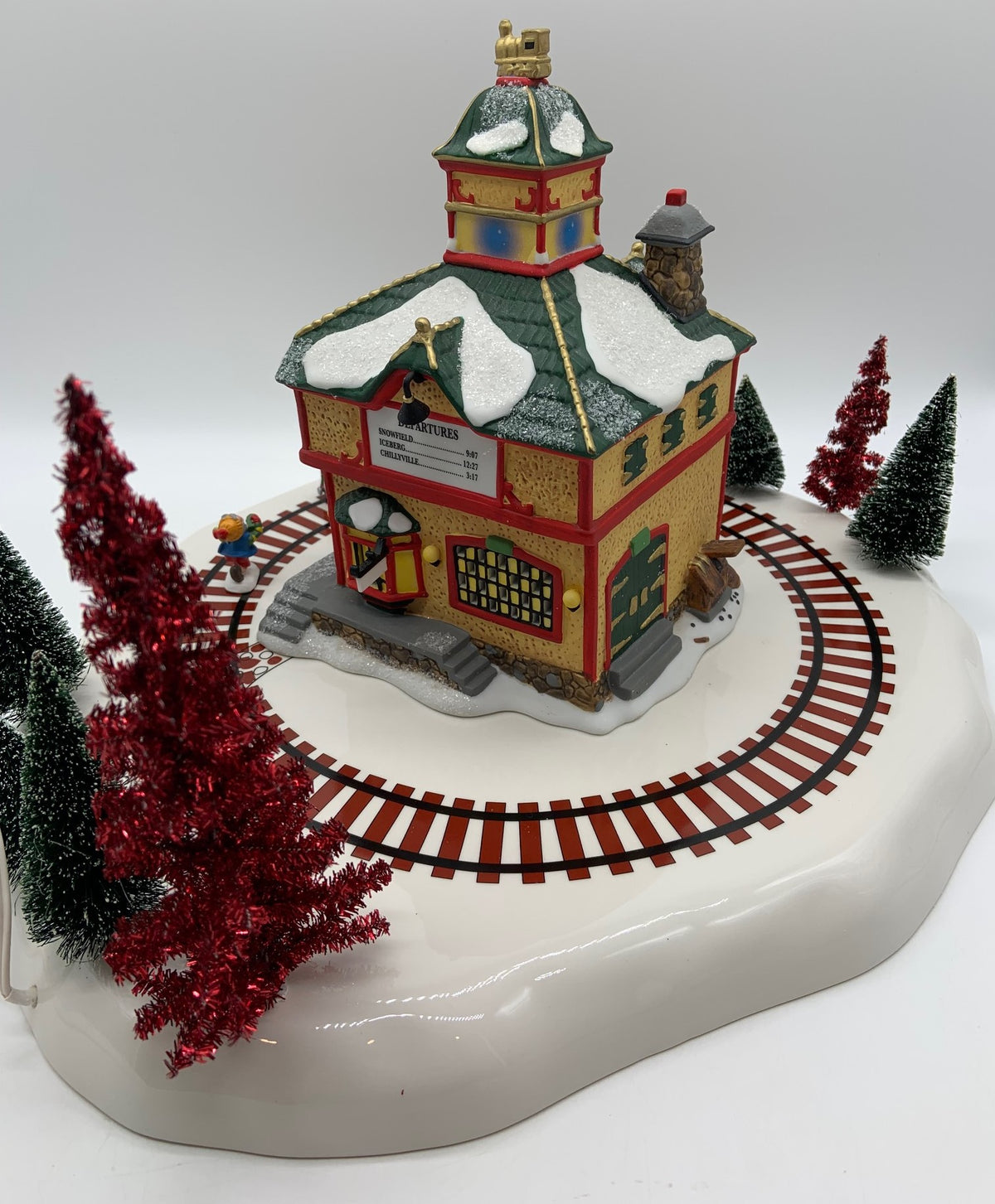 Department 56- North Pole Series "North Star Commuter Train Station"