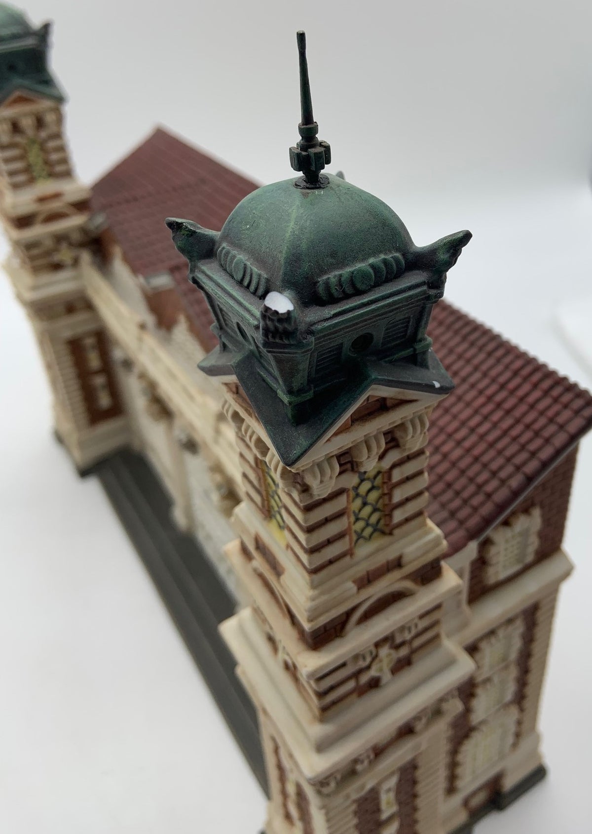 Dept 56- American Pride Collection "Ellis Island" see note