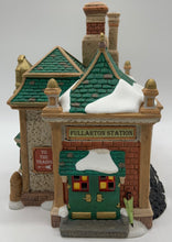 Load image into Gallery viewer, Dept 56- Dickens&#39; Village &quot;Fullarton Station&quot;
