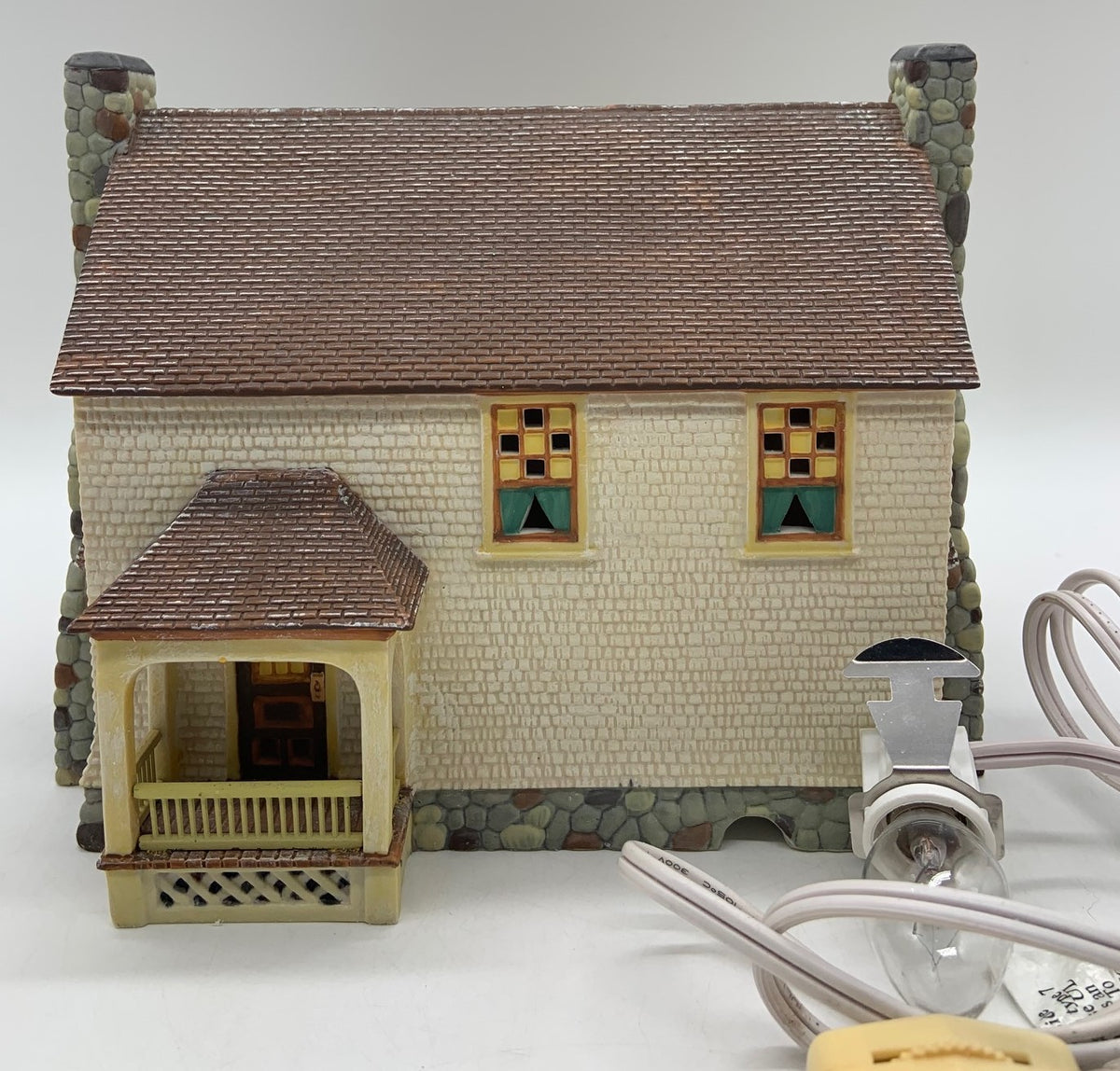 Retired Dept 56- Season Bay Series "Inglenook Cottage #5" First Edition