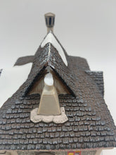 Load image into Gallery viewer, Dept 56- New England Village &quot;Peekytoe Crab Shack&quot;
