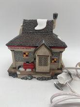 Load image into Gallery viewer, Department 56- New England Village &quot;Peekytoe Crab Shack&quot;
