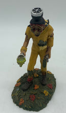 Load image into Gallery viewer, Dept 56- SV Halloween "Testin the Toxins" accessory
