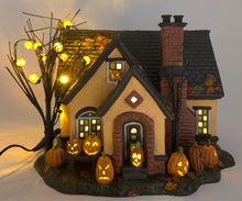 Load image into Gallery viewer, Department 56- SV Halloween "The Pumpkin House"

