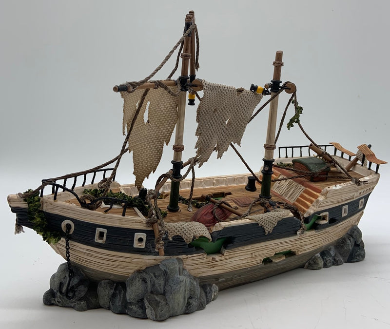 Dept 56- SV Halloween "Spooky Schooner"