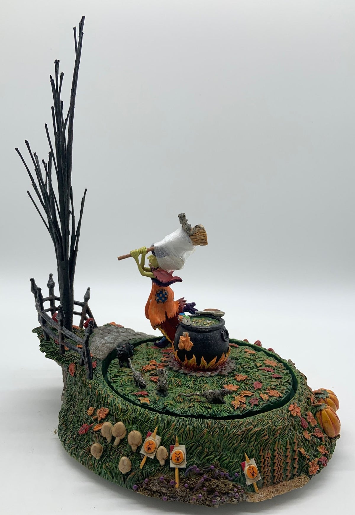 Department 56- Snow Village Halloween "Halloween Rat Race" animated accessory