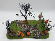 Load image into Gallery viewer, Dept 56- Snow Village Halloween &quot;Creepy Lighted Front Yard&quot;
