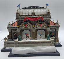 Load image into Gallery viewer, Dept 56- Christmas in the City &quot;Christmas at Lakeside Park Pavilion&quot;
