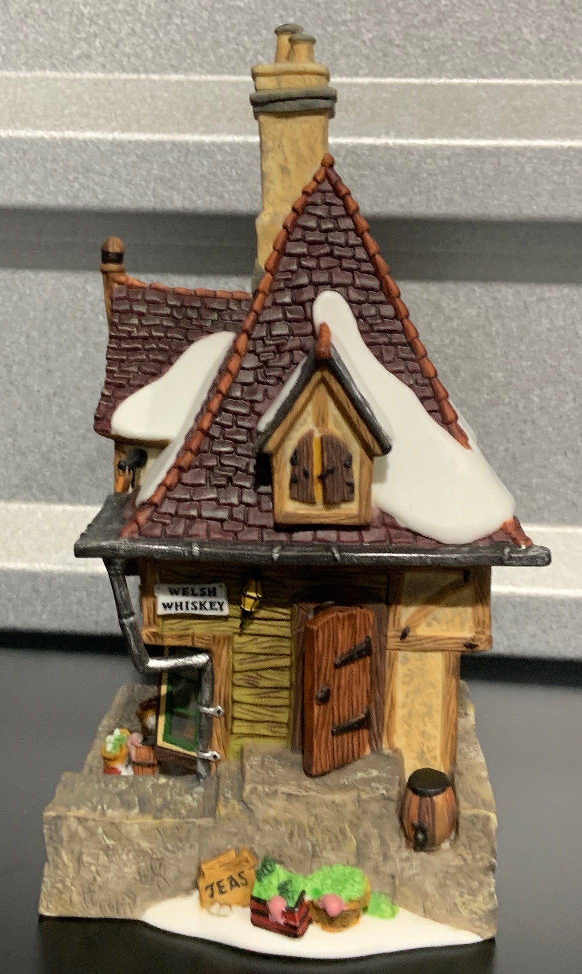 Dept 56- Dickens' Village "Melancholy Tavern"