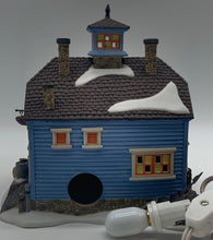 Load image into Gallery viewer, Retired Dept 56- New England &quot;Chowder House&quot;
