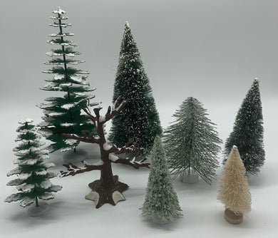 Dept 56 Village Accessories Christmas Gift Trees #53617 Set of 2 NO lights  read