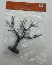 Load image into Gallery viewer, Department 56- SV Halloween "Spider Tree" accessory NEW
