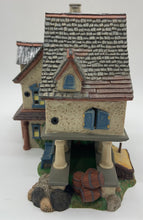 Load image into Gallery viewer, Dept 56- New England Village "The Red Fox"
