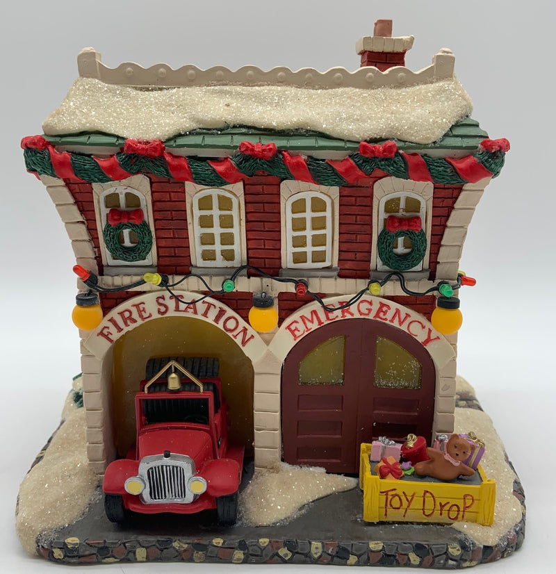 Dept 56- Twas the Night Before Christmas "Hoof & Ladder Fire Station"