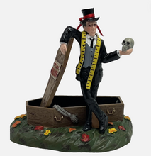 Load image into Gallery viewer, Dept 56- SV Halloween "A Grave Undertaker" accessory
