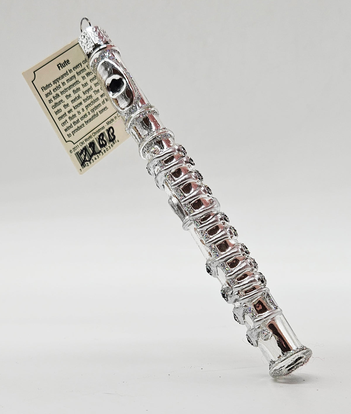Old World Christmas Flute ornament #38036 – front ornament view