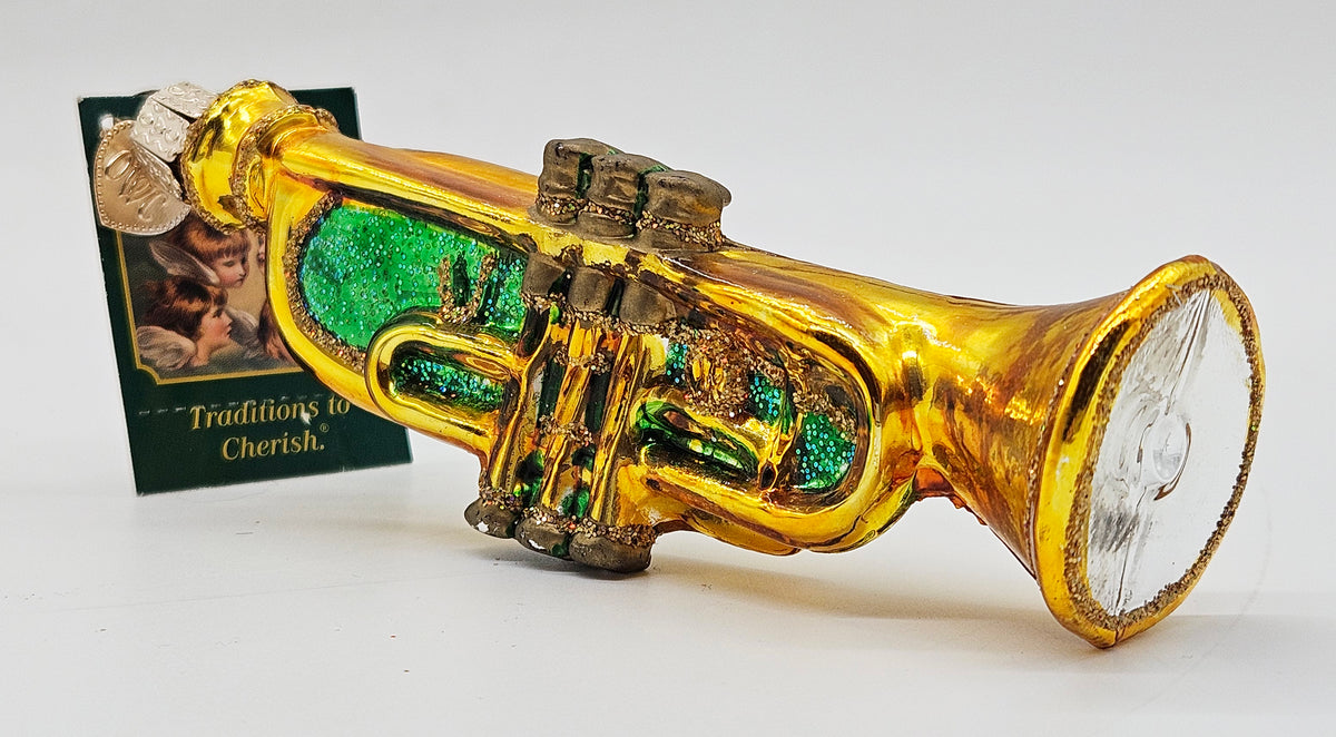 Old World Christmas Trumpet – Green ornament #38019 – front ornament view