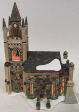 Load image into Gallery viewer, Retired Department 56 Dickens&#39; Village Somerset Valley Church side
